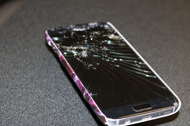 smartphone estropeado